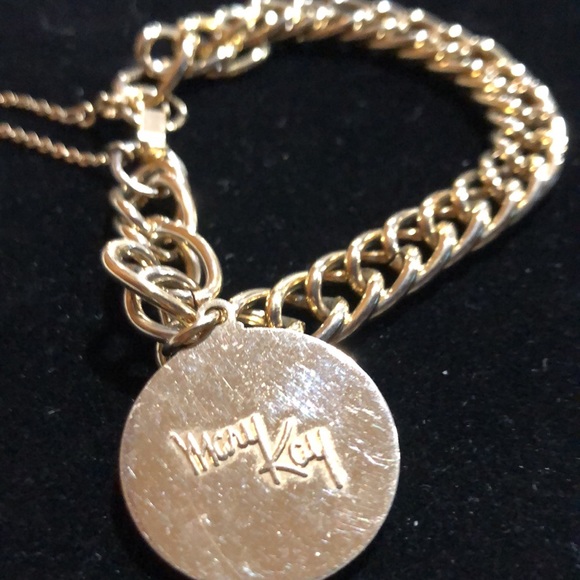 Mary Kay Gold Tone Bracelet 60s-70s - Picture 2 of 7